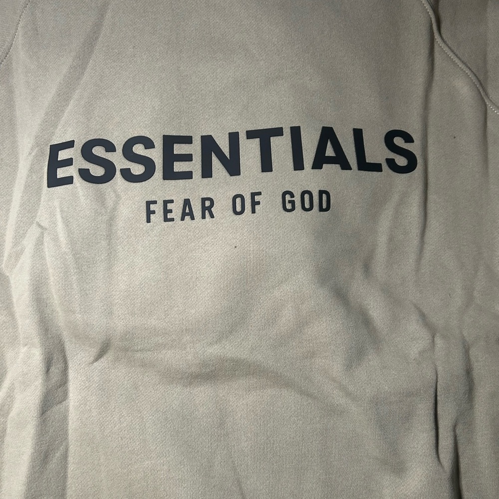 Essential hoodie